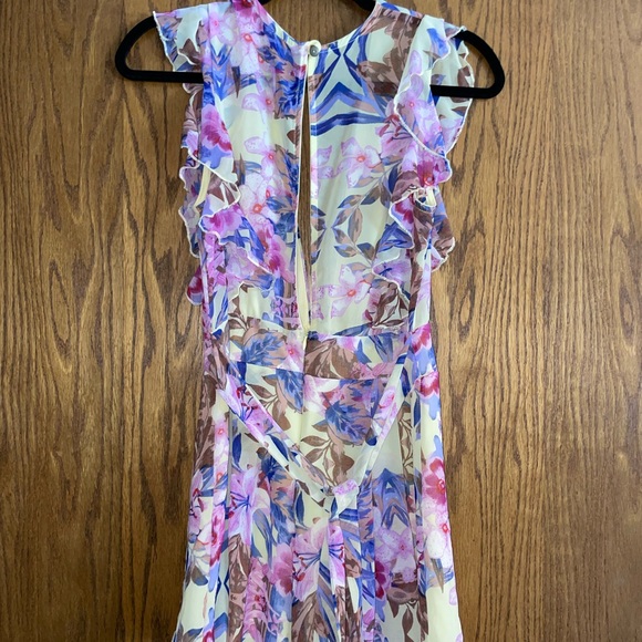 Romper - Picture 3 of 8